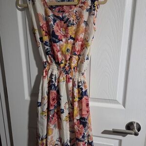 *one Flaw* Floral Sleeveless Ruched Waist Dress Size Small